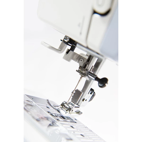 Sewing machine Janome Harmony 4045